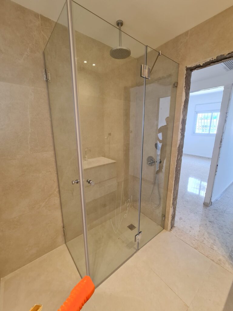 עבודות זכוכית