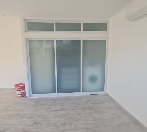 חלון פרופיל 7000