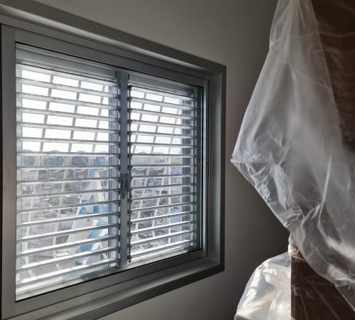 חלון פרופיל 1700