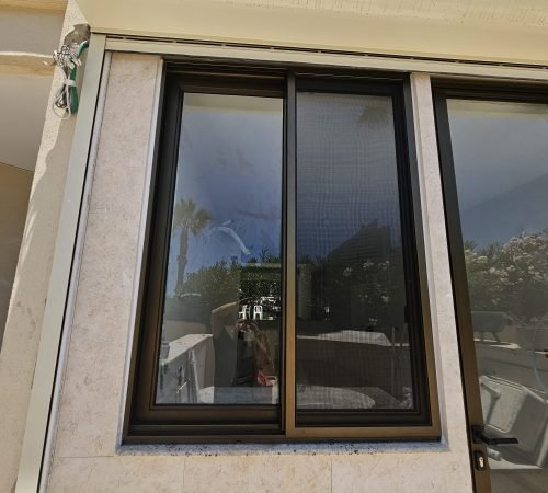 חלון באוהוס 5600